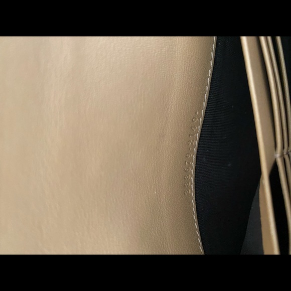 Gucci Guccisima Tan Wallet - Picture 8 of 12
